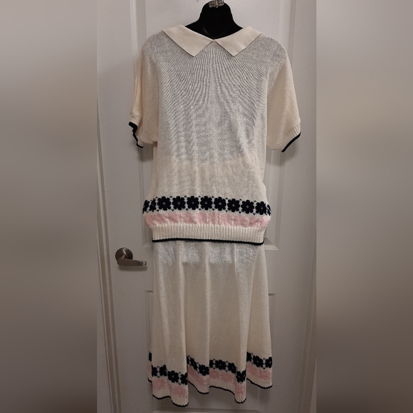 Vintage Lillian Two Piece Short Sleeve Top & Skirt Size Large Beige Floral Edge - Picture 6 of 8